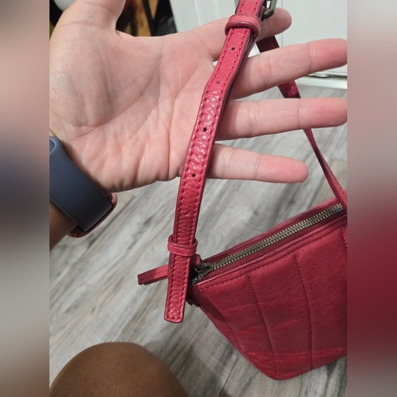 AMERICAN LEATHER CO. Dayton Quilted Leather Crossbody Bag Purse Red - Picture 12 of 12